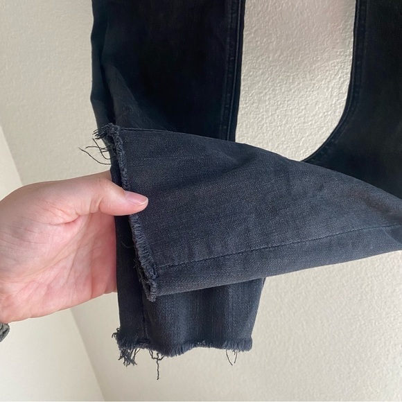 Pistola Faded Black Mid-Rise 10" Skinny Jeans
Style P6632BEM-MID Revolve Size 28 - Picture 8 of 10